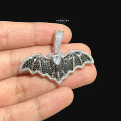 Iced Out Bat Pendant Necklace Black White CZ Gothic Animal Charm Hip Hop Jewelry with Free Chain