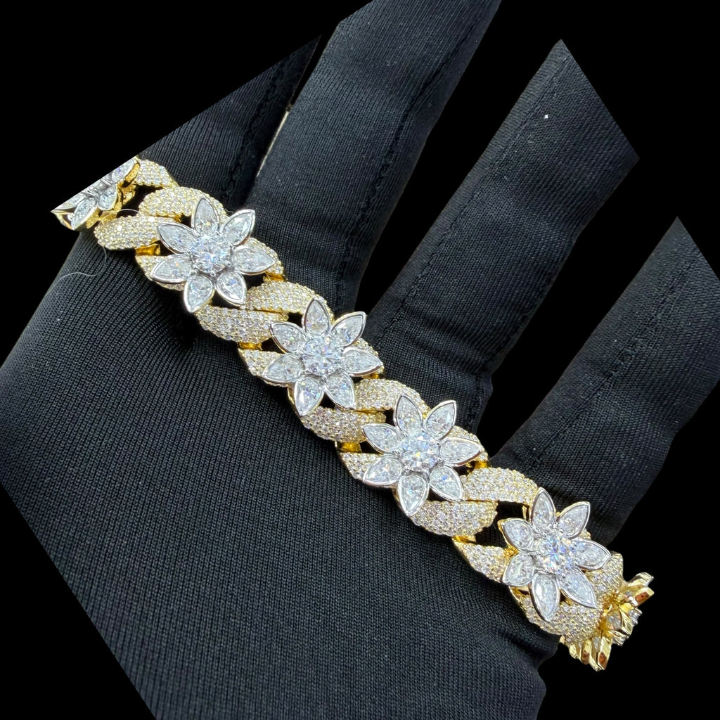 Moissanite Gold Star Cuban Bracelet 16mm 8.5”