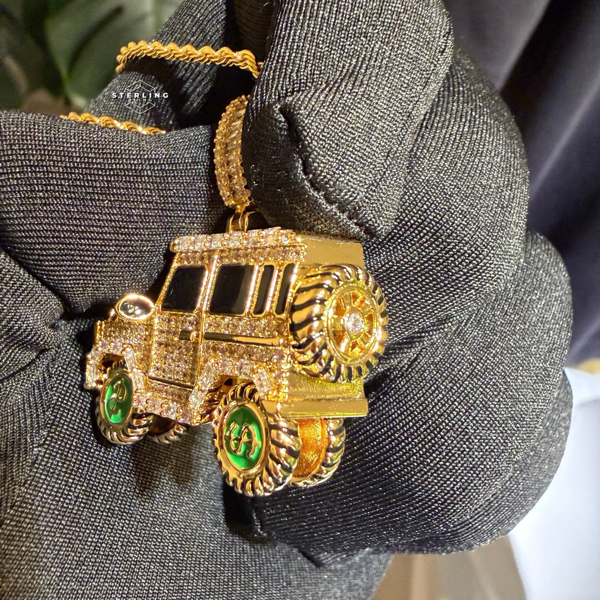 Iced Out Truck Pendant Chain CZ Diamond Hip Hop Necklace Gold or Silver Off Road Car Bling Jewelry
