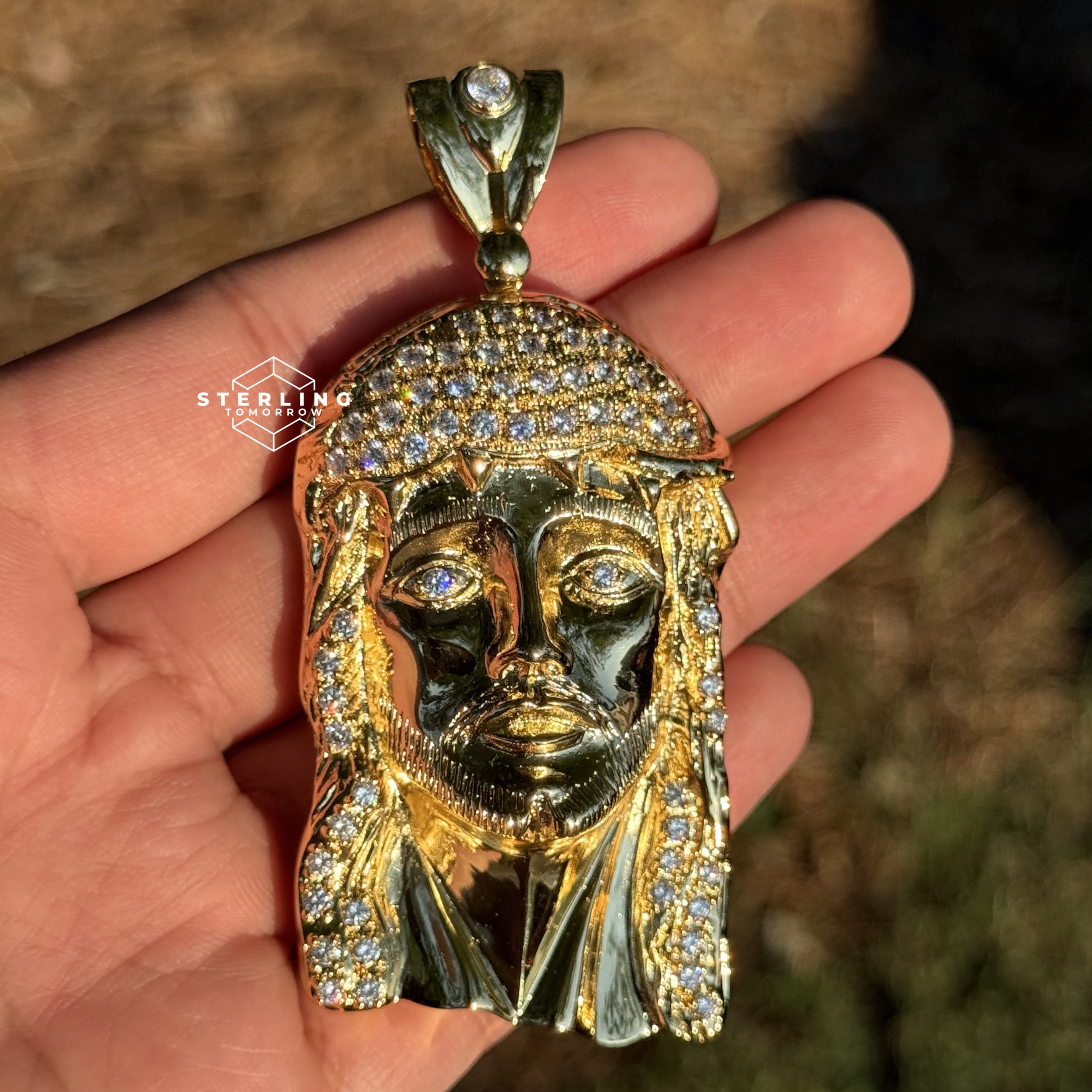 Jesus Face Large Gold Tone Pendant