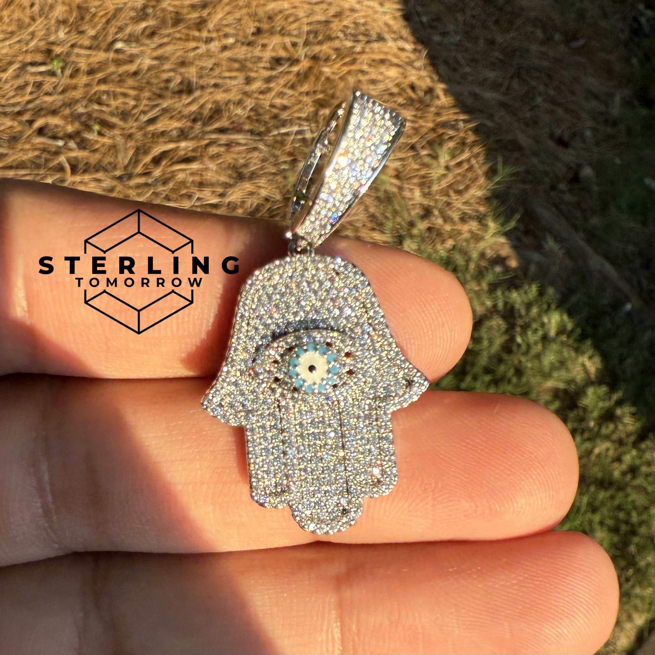 Hamsa Hand Pendant with Blue Evil Eye