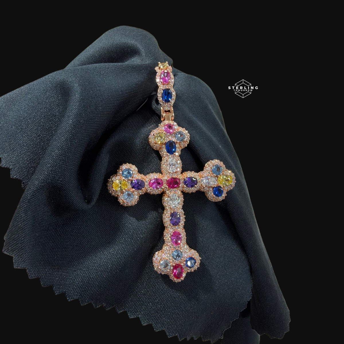 Moissanite Cross Pendant 925 / Rose Gold