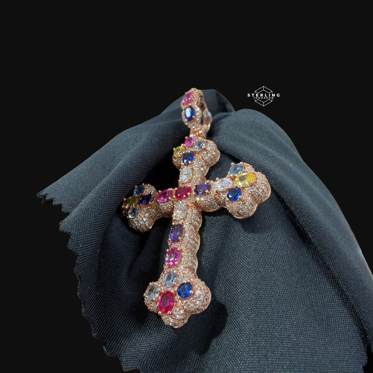 Moissanite Cross Pendant 925 / Rose Gold