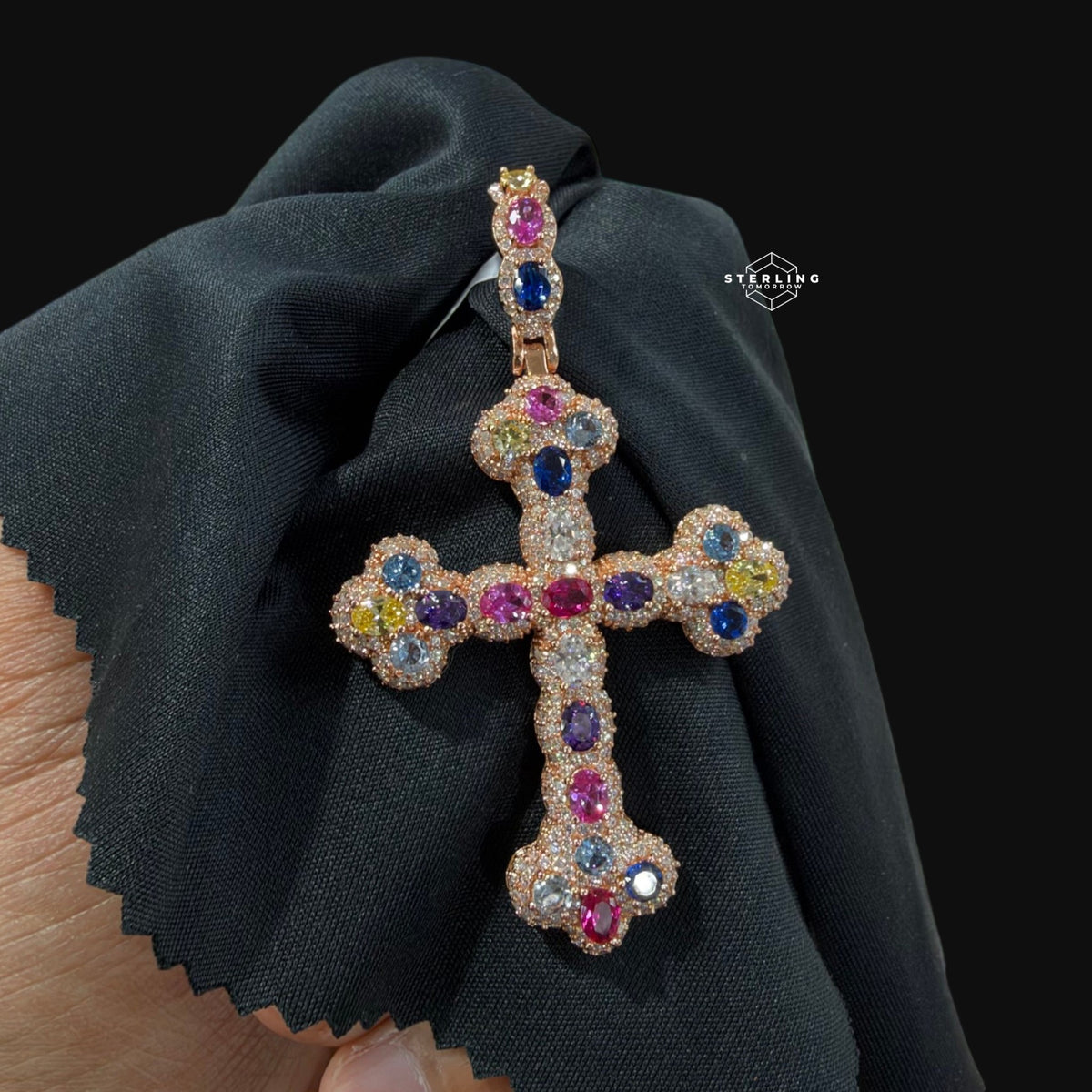 Moissanite Cross Pendant 925 / Rose Gold