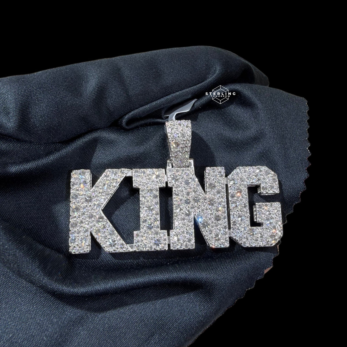 Moissanite King Pendant Reverse Set