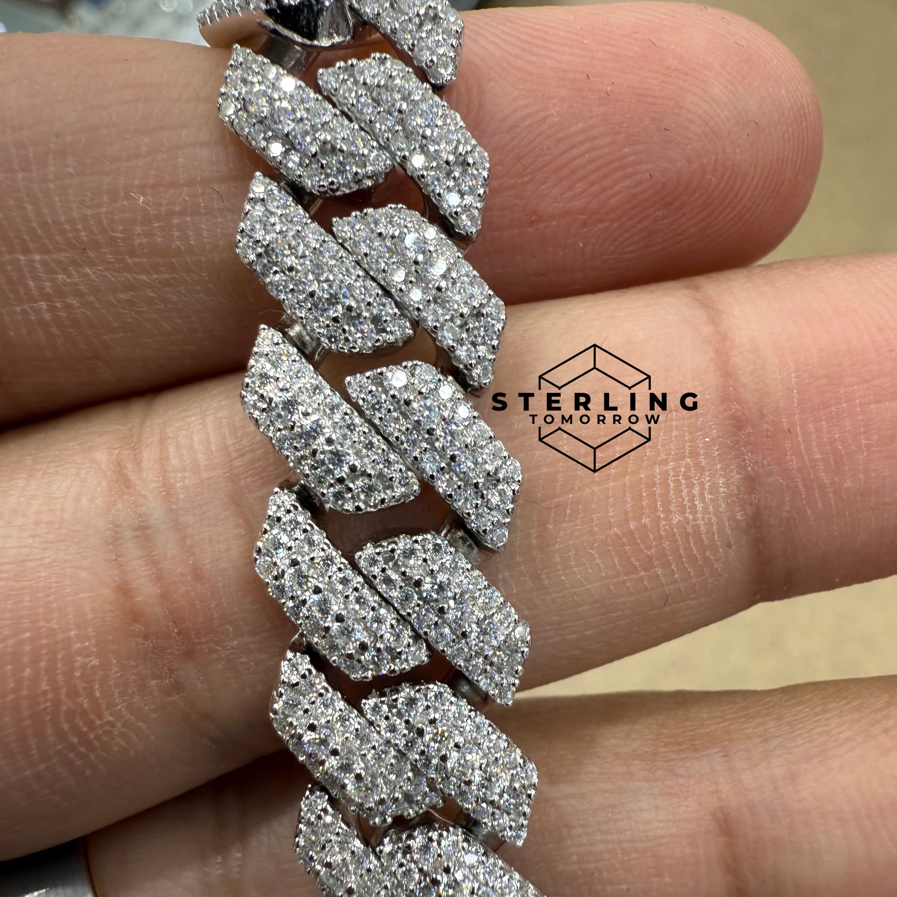 Moissanite 10mm Miami Cuban 3D Solitaire Bracelet 8"