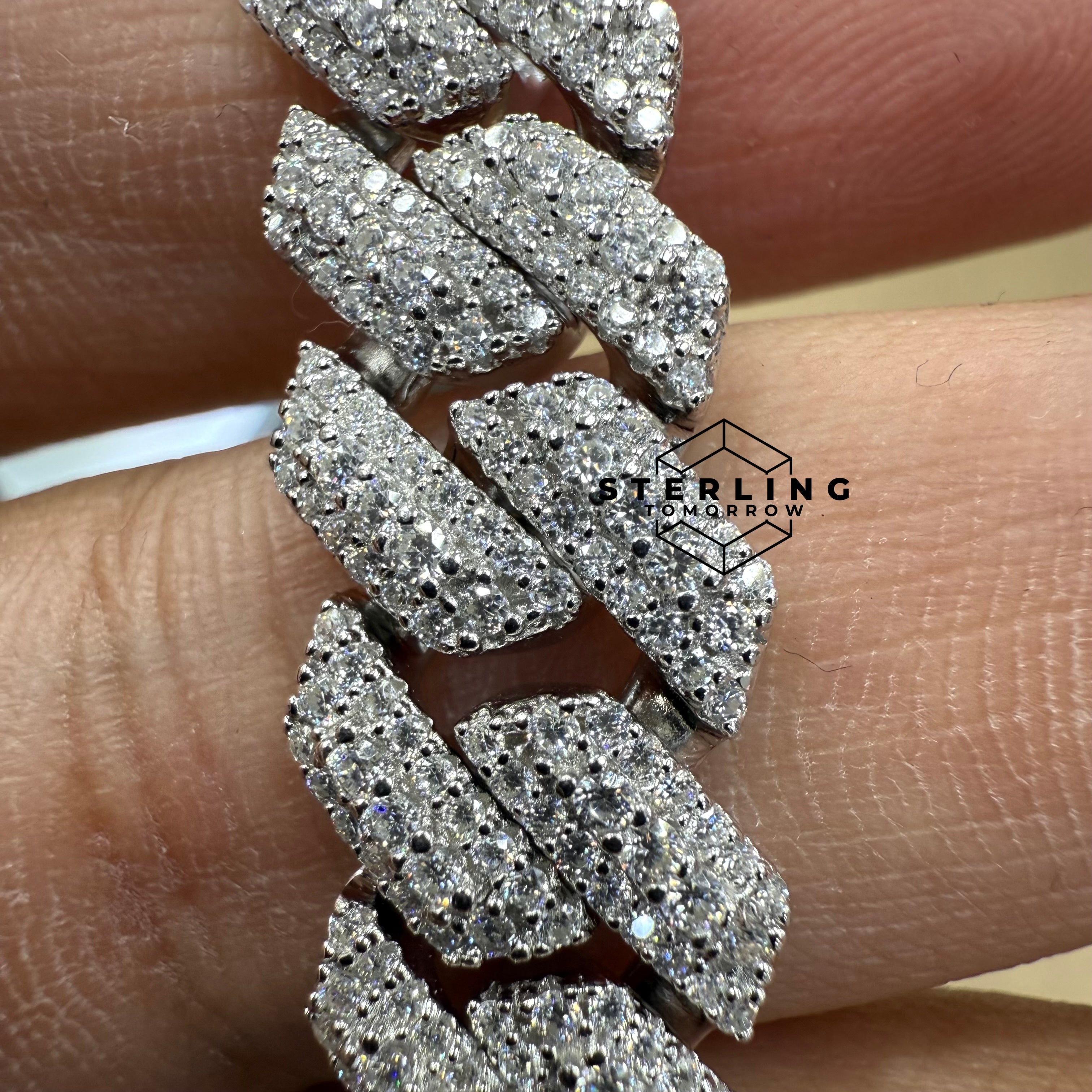 Moissanite 10mm Miami Cuban 3D Solitaire Bracelet 8"