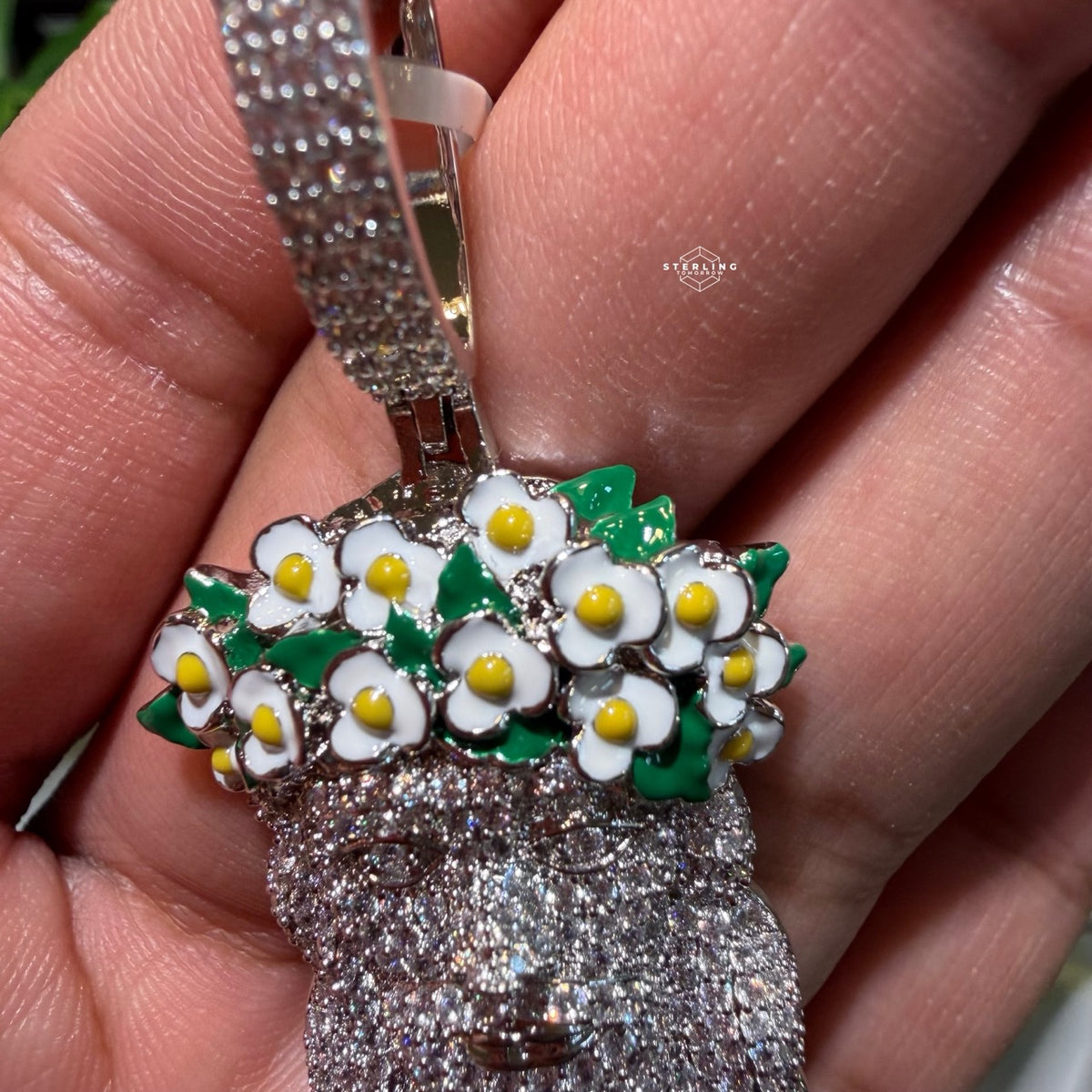 14k White Gold Plated Jesus Daisy Crown Iced Pendant
