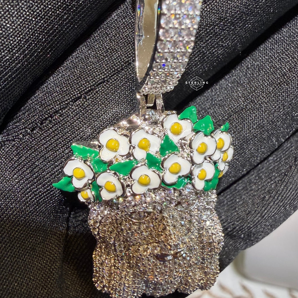 14k White Gold Plated Jesus Daisy Crown Iced Pendant
