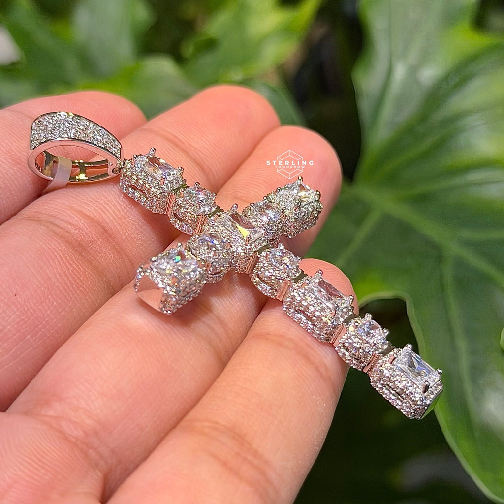 14k White Gold Plated Iced Sides Cross Pendant