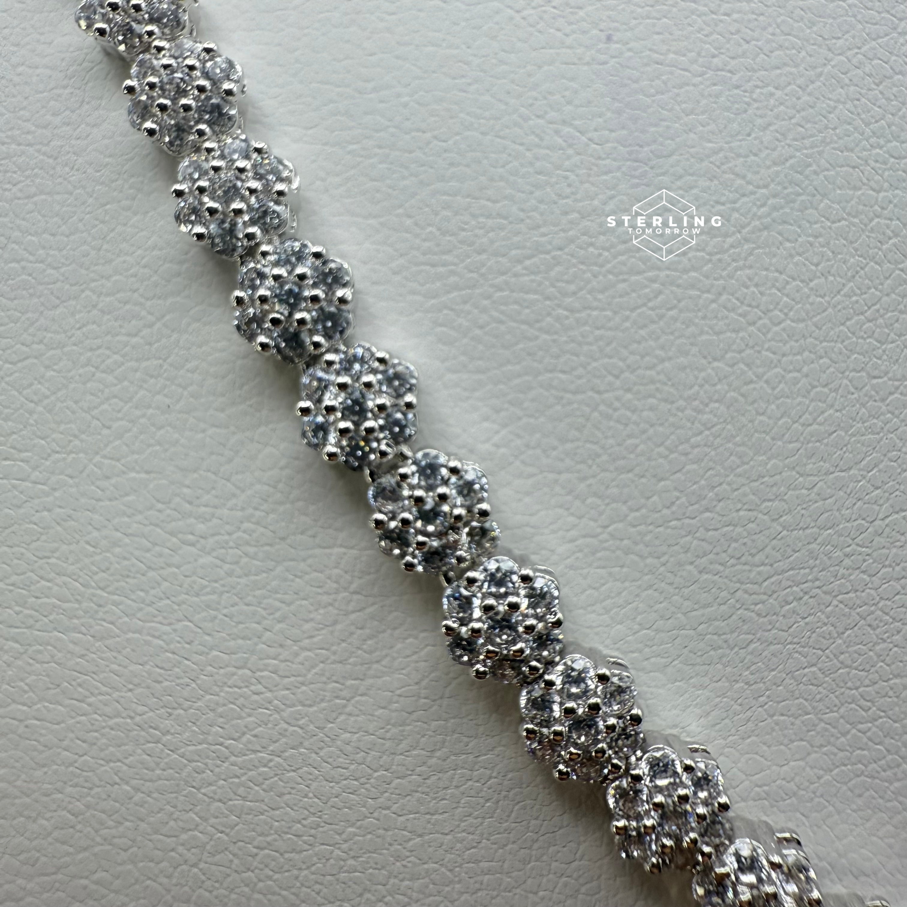 Small Honeycomb 5mm Flower Tennis Necklace