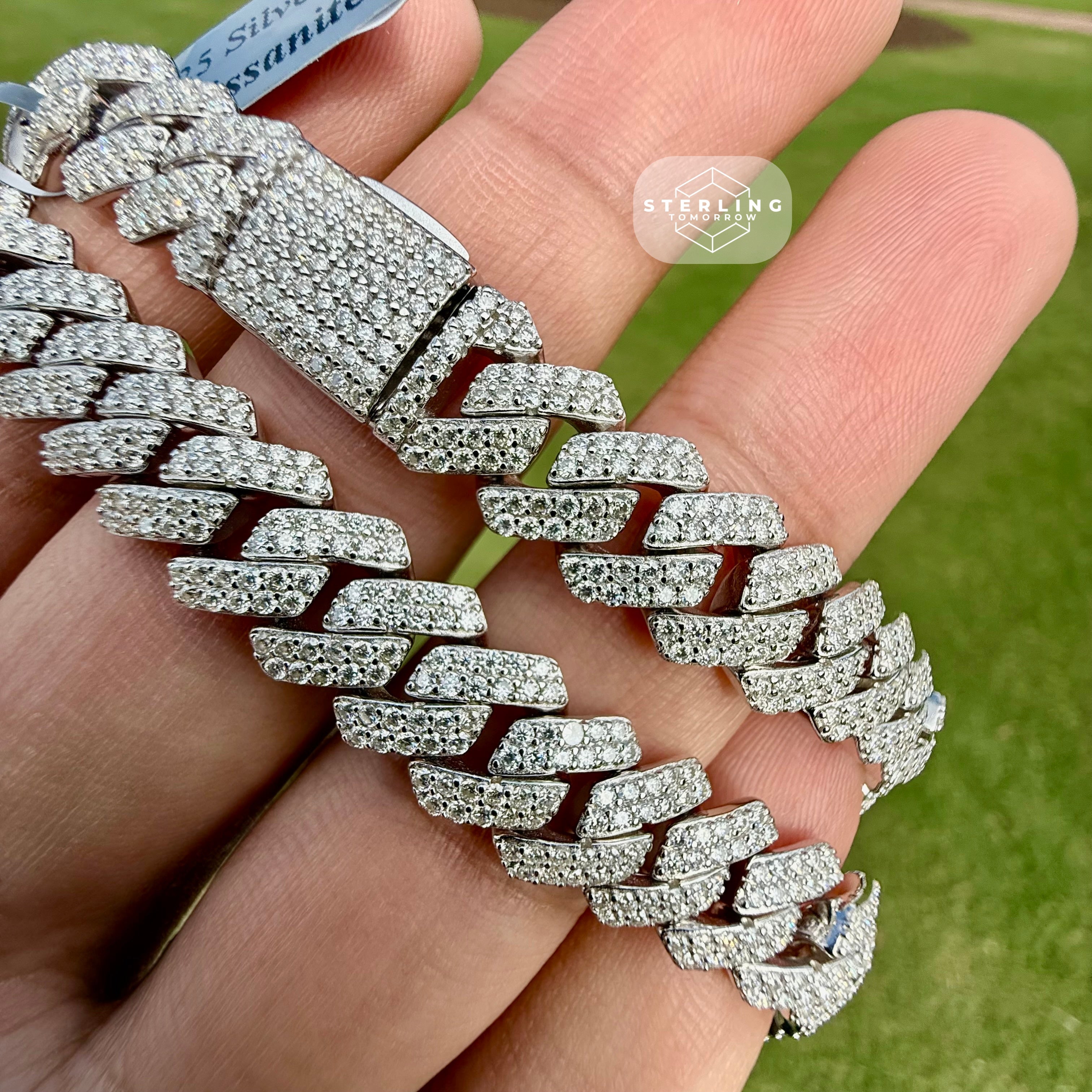 Moissanite Miami Cuban Prong Chain 10mm 22"
