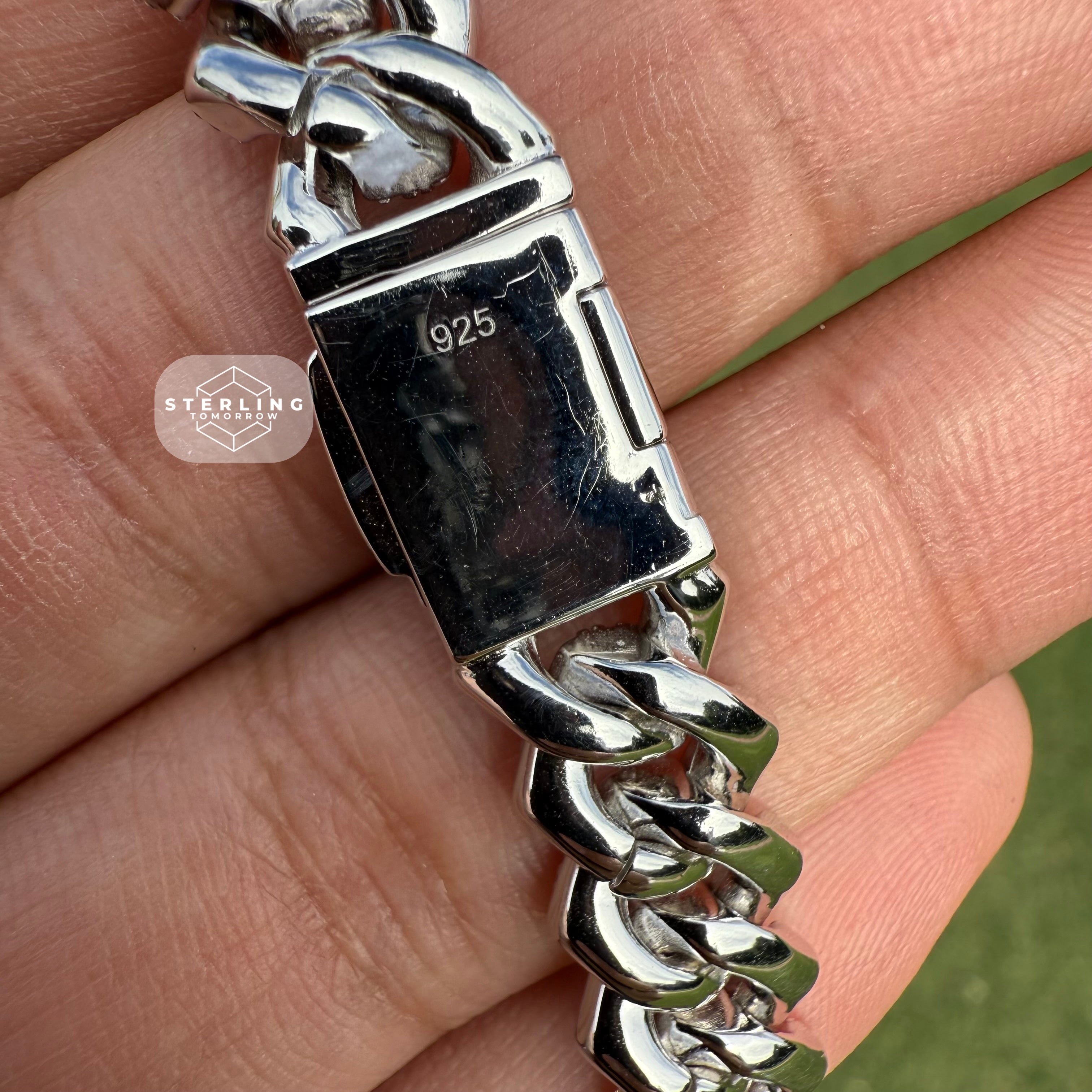 Moissanite Miami Cuban Prong Chain 10mm 22"