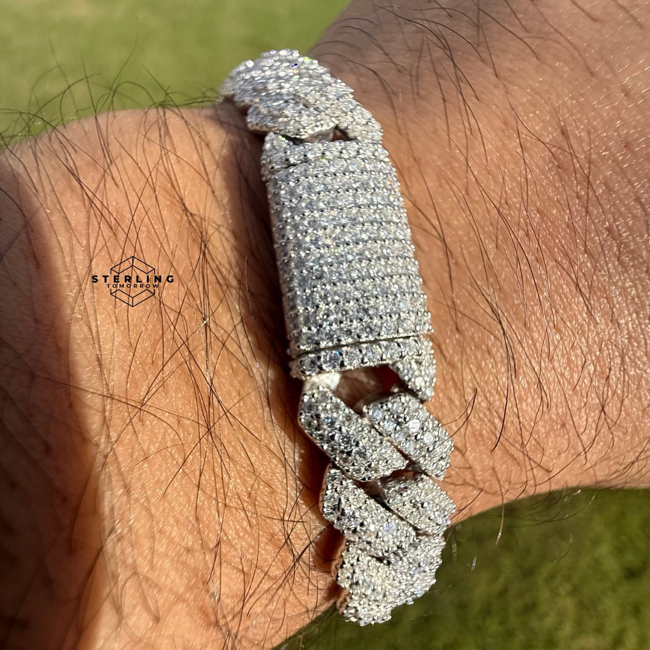 Moissanite 10mm Miami Cuban 3D Solitaire Bracelet 8"