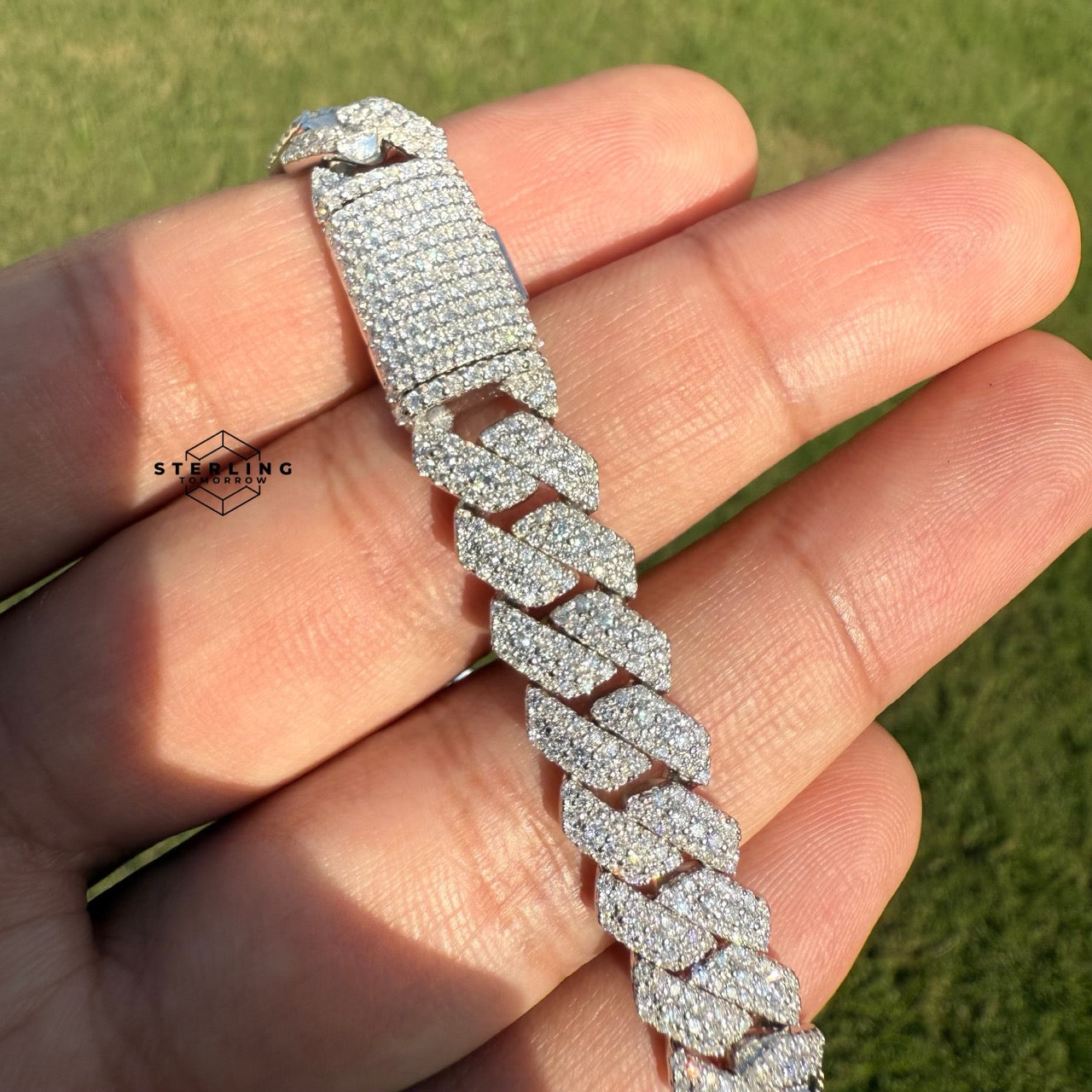 Moissanite 10mm Miami Cuban 3D Solitaire Bracelet 8"