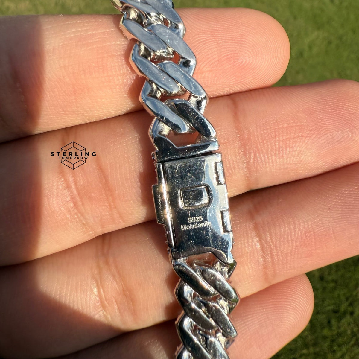 Moissanite 10mm Miami Cuban 3D Solitaire Bracelet 8"
