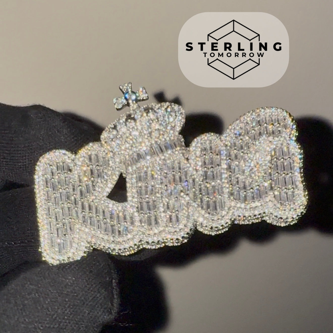 King Silver Tone Pendant
