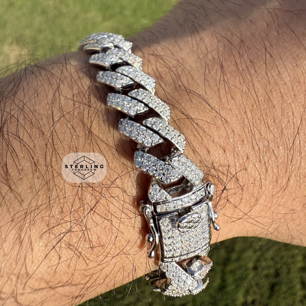 10mm Moissanite Cuban Prong Bracelet
