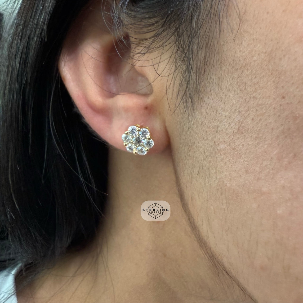 Moissanite 9mm Daisy Screwback Stud Earrings Gold Tone