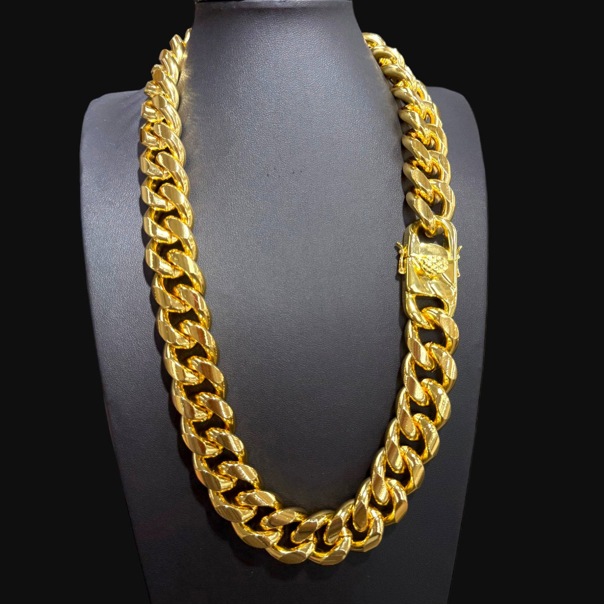 22mm 24 Inch Gold Miami Cuban Chain, Triple Layer 18K Gold PVD Stainless Steel Necklace, Chunky Hip Hop Unisex Jewelry