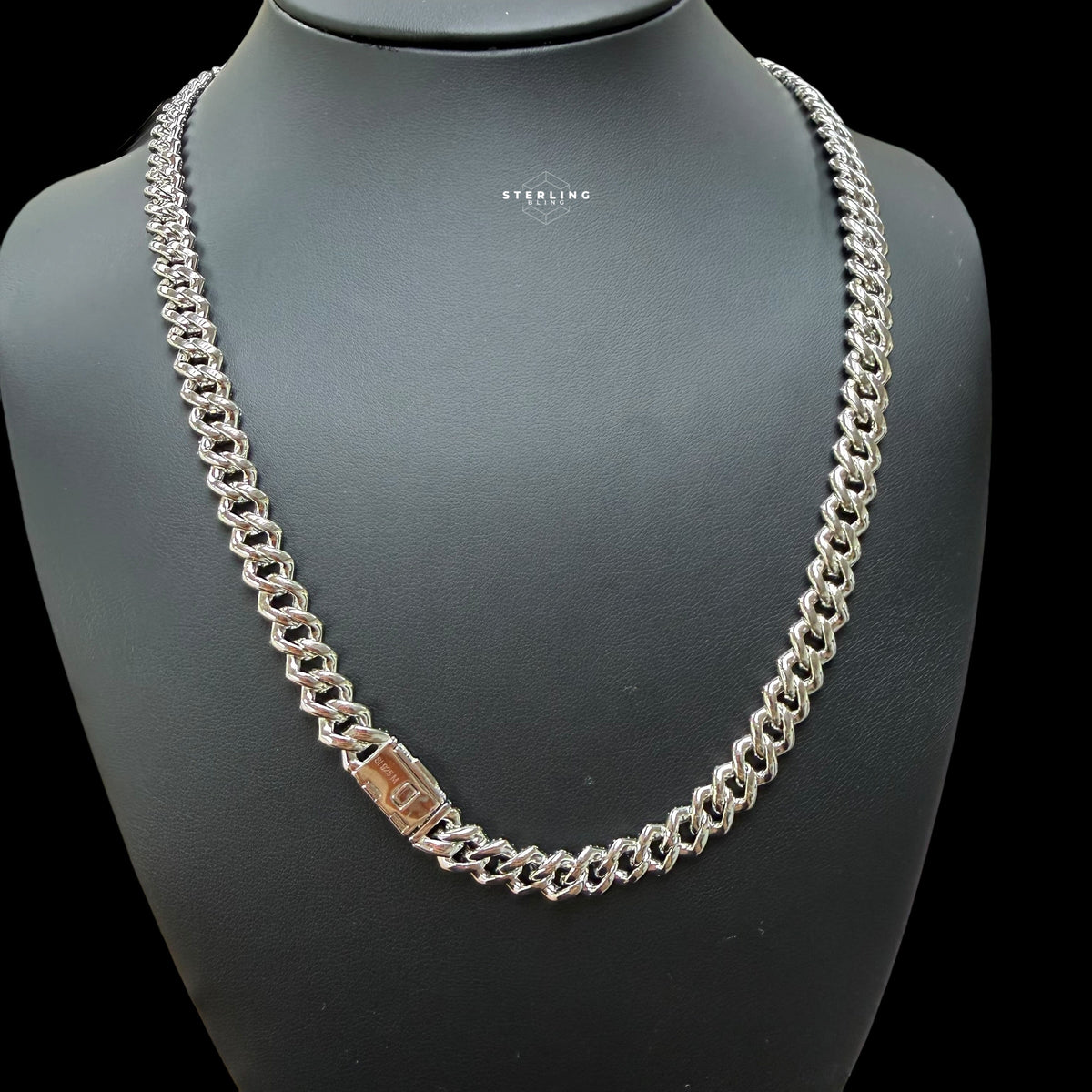 Moissanite Prong Cuban Chain 8mm 22"