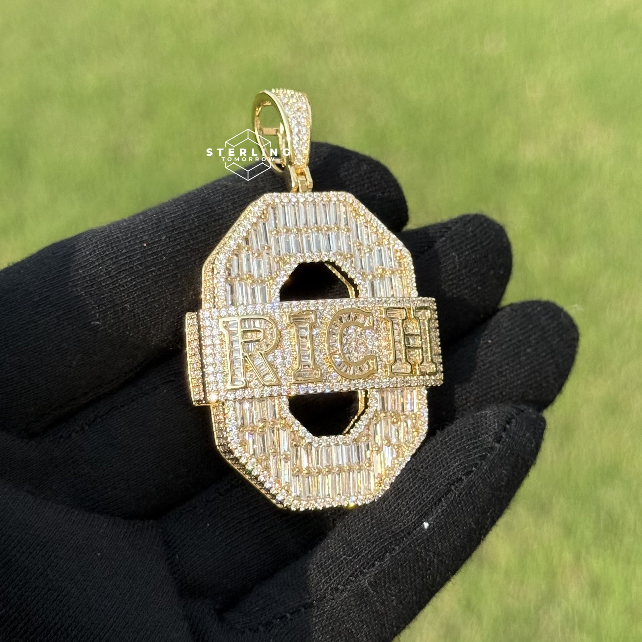 "0 RICH" Hip Hop Bling Pendant