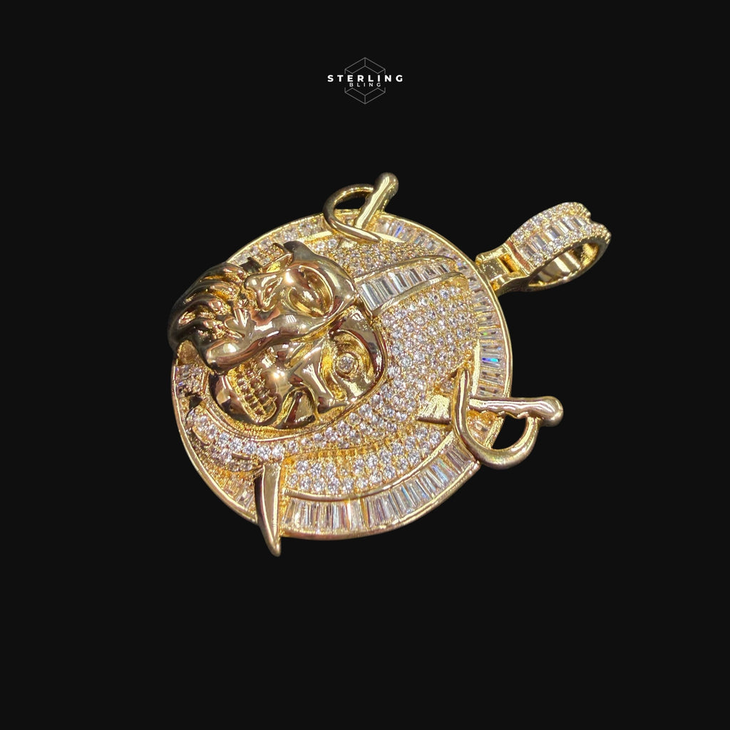 Iced Out Pirate Skull Pendant Necklace Gold CZ Baguette Hip Hop Skull Charm with Free Rope Chain