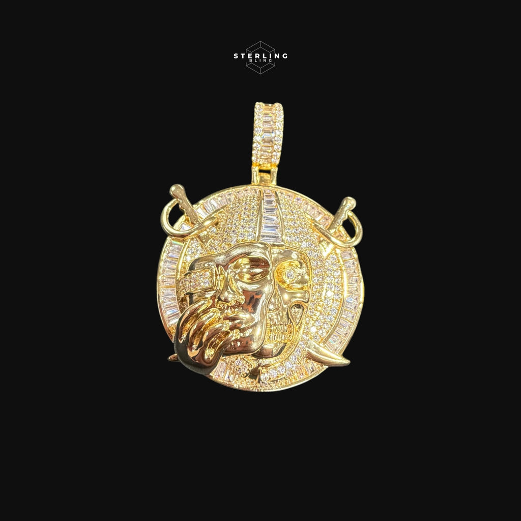Iced Out Pirate Skull Pendant Necklace Gold CZ Baguette Hip Hop Skull Charm with Free Rope Chain