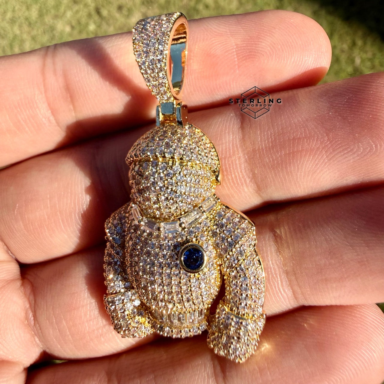 Iced Out Astronaut Gold Tone Pendant 14k Gold Plated + AntiTarnish Steel Rope Chain
