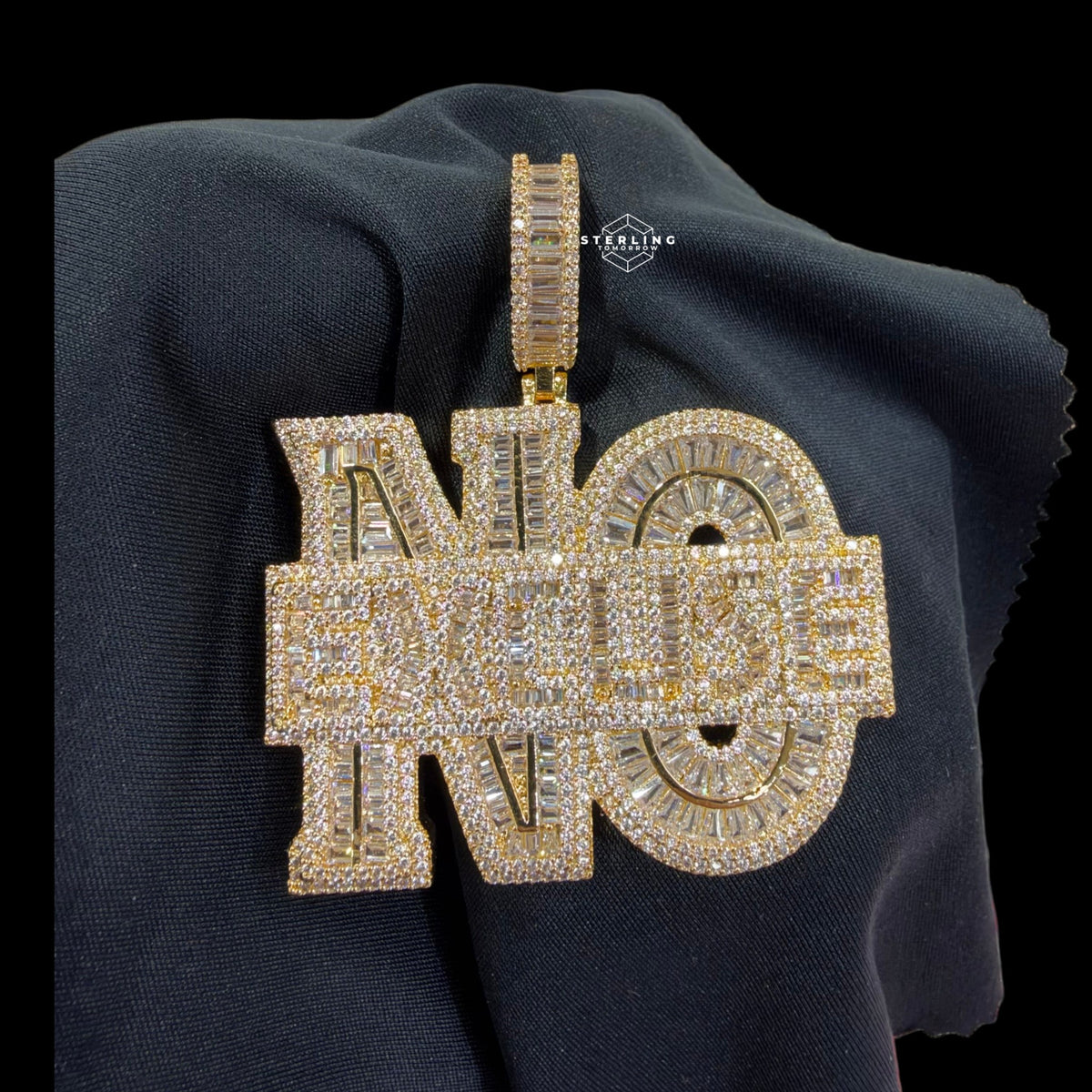 NO EXCUSE Pendant 14k Gold Finish