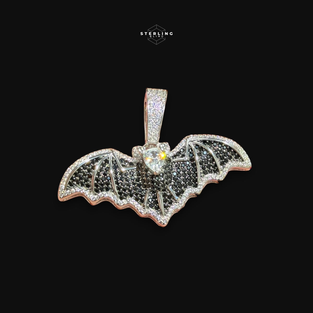 Iced Out Bat Pendant Necklace Black White CZ Gothic Animal Charm Hip Hop Jewelry with Free Chain