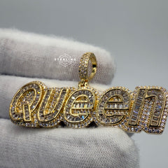 Queen Baguette Set Gold Tone Pendant