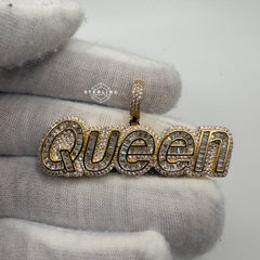 Queen Baguette Set Gold Tone Pendant