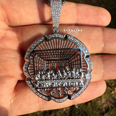 Last Supper Sculpted Religious Pendant