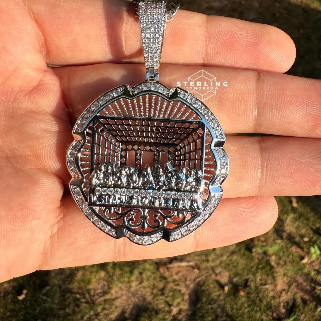 Last Supper Sculpted Religious Pendant