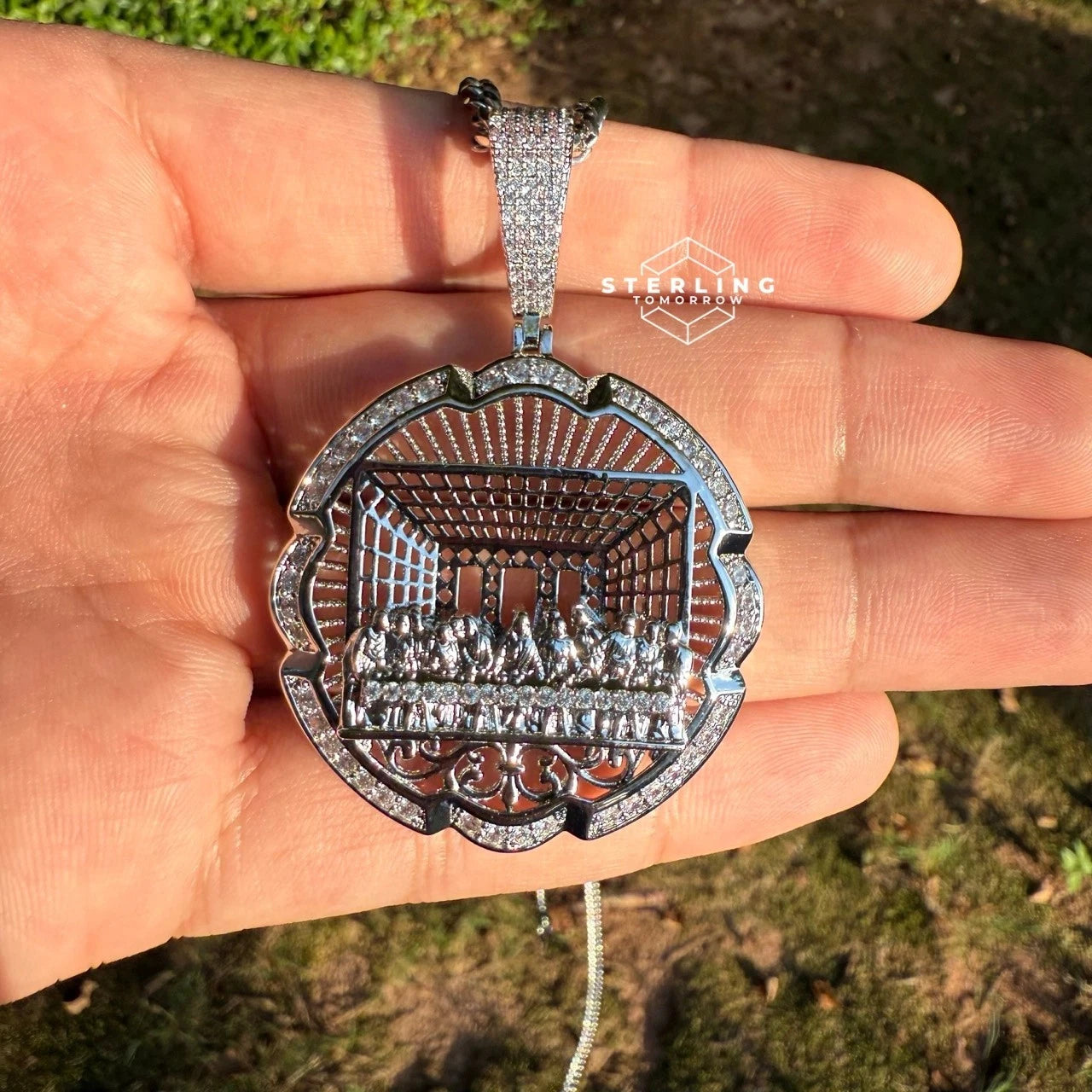 Last Supper Sculpted Religious Pendant